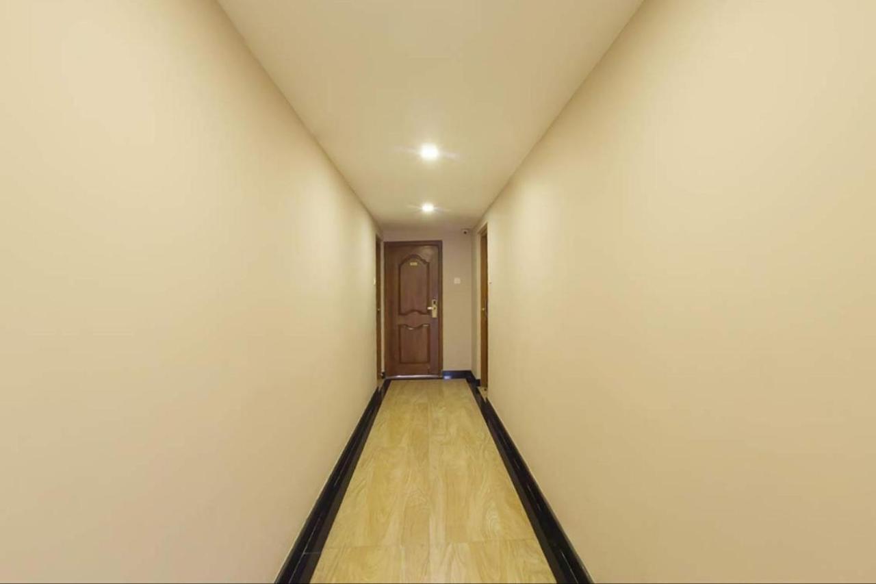 Отель Devanganam Residency Гуруваюр Экстерьер фото